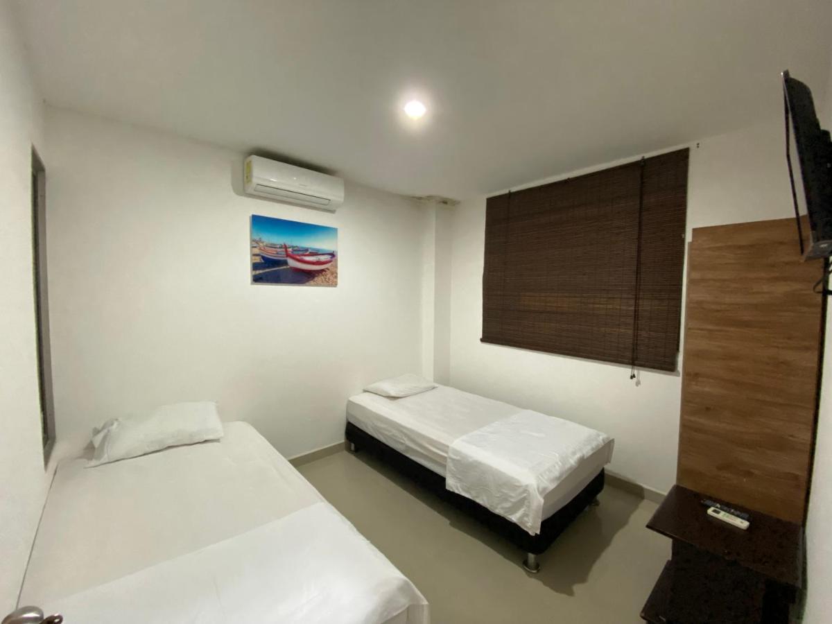 Apartamento La Isla 1-Ковеньяс Екстер'єр фото